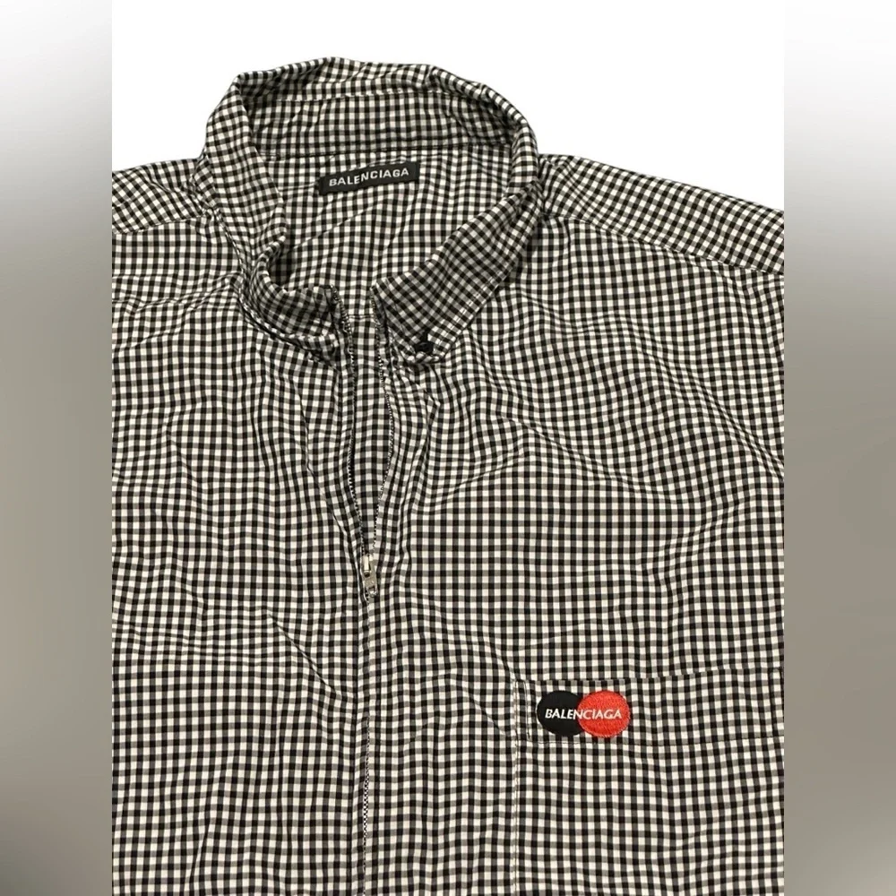 Balenciaga Black&White, Balenciaga men shirt size 41, pre-owned, gently used.
